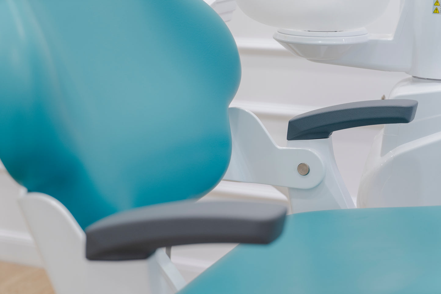 DENTAL CHAIR AND UNIT